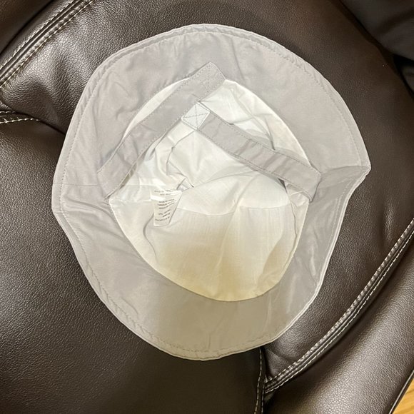 NWT Bioworld Baby Toddler Boy shark sun water repellent bucket hat, 48cm/12-18mo - Picture 3 of 7